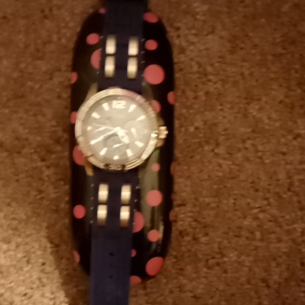 GUESS watch - Picture 4 of 4